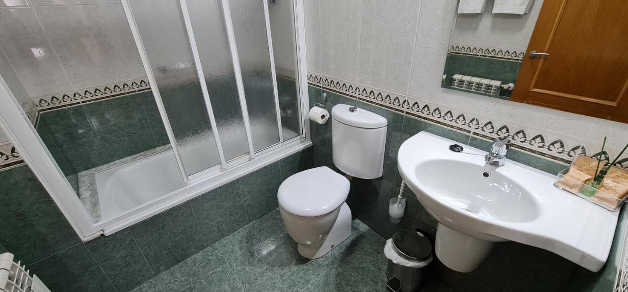 Hotel Casa Benilde Palas de Rei Ngoại thất bức ảnh